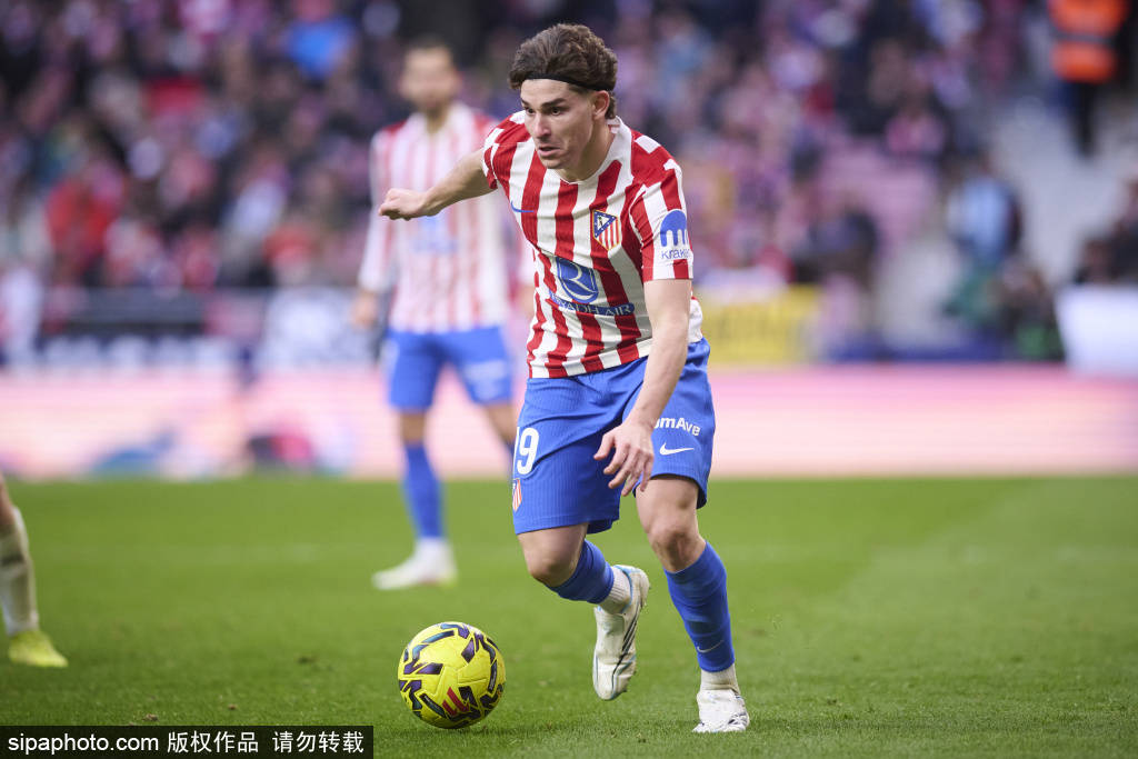 冠军特点不在：马竞开出续约条件，小蜘蛛阿尔瓦雷斯会继续在西甲打拼吗？